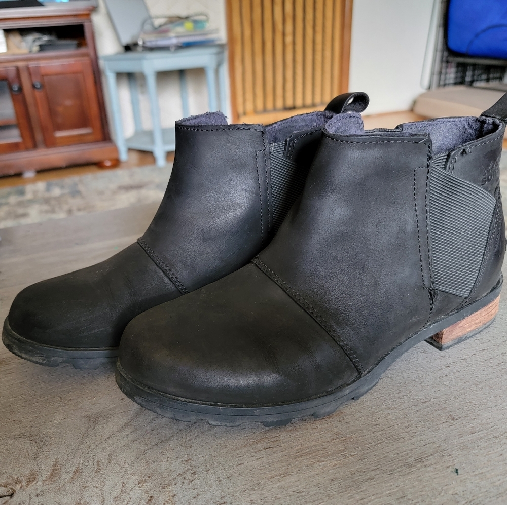 Sorel Emelie Black Waterproof Leather Size 7